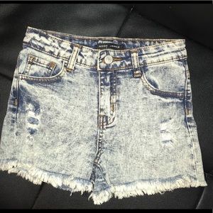 High waisted jean short